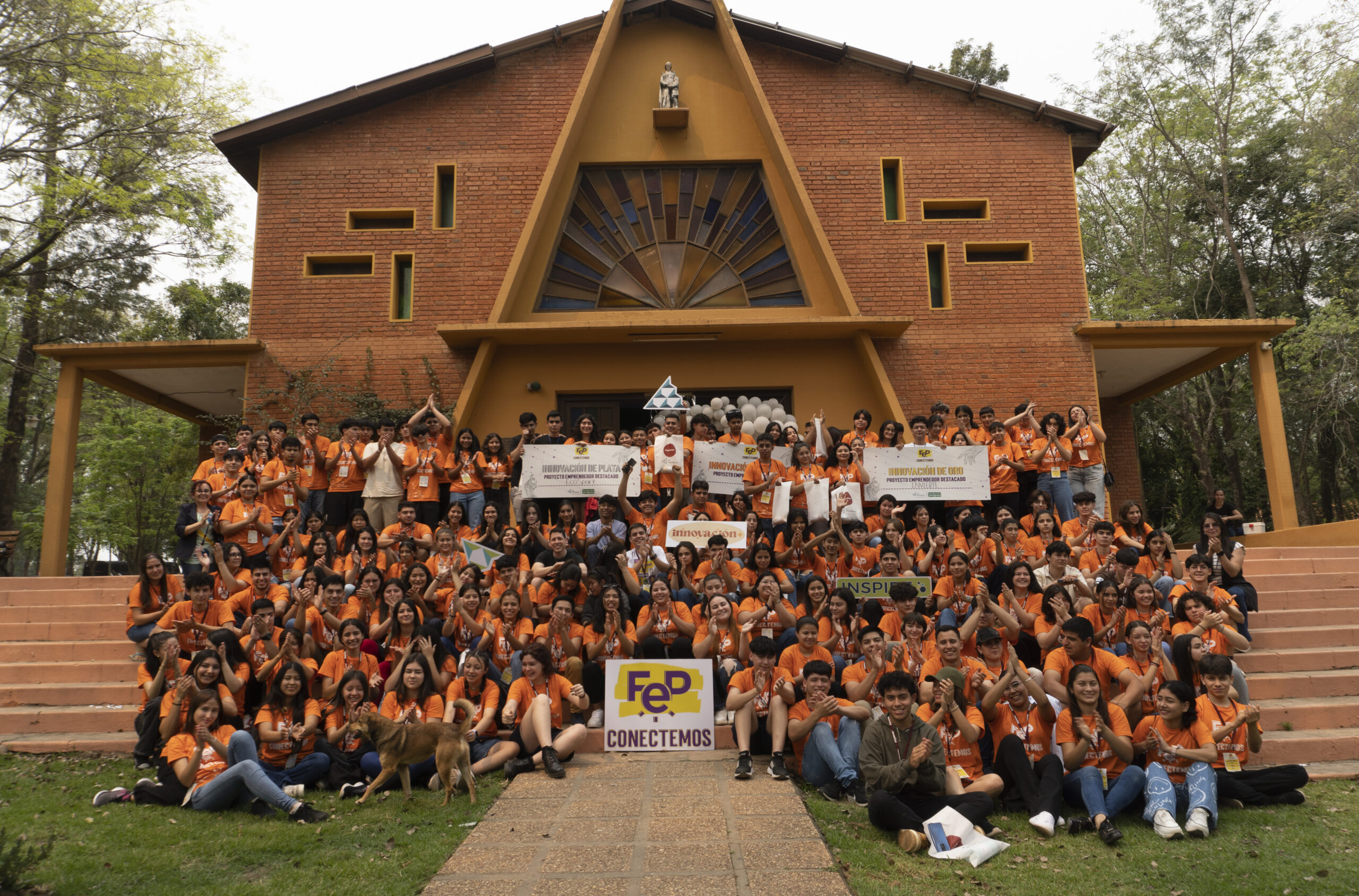 Over 200 young people, eager to improve, participated in the Entrepreneurs’ Forum Paraguay 2024