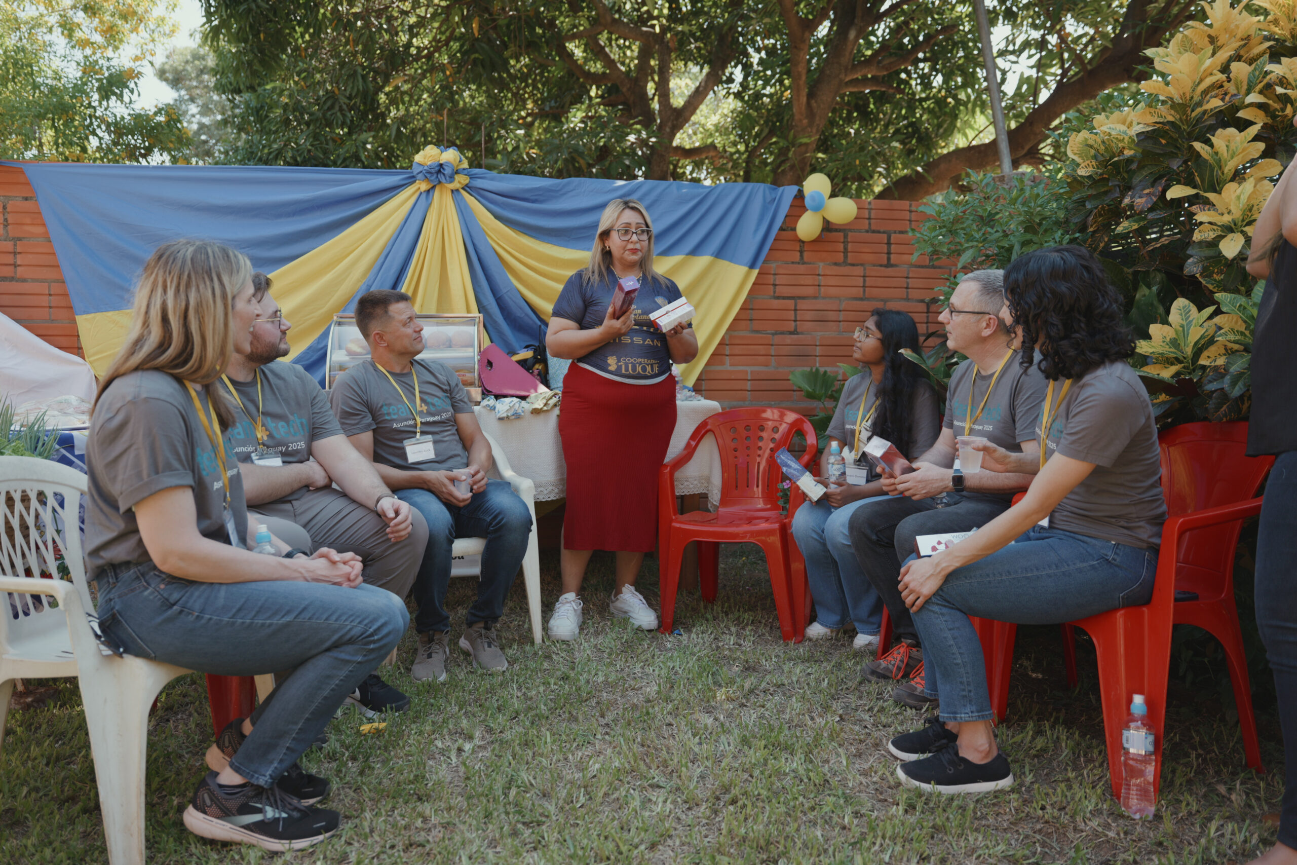 Salesforce and Team4Tech volunteers in Paraguay to enhance the impact of the Poverty Stoplight