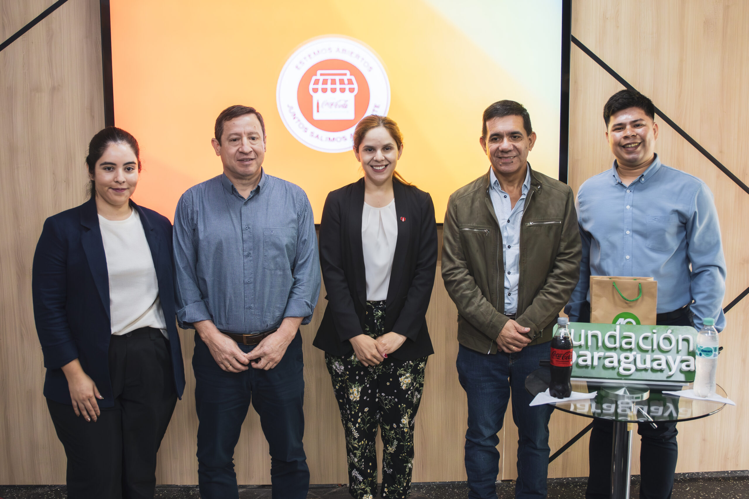 The “Estemos Abiertos” 2025 program will train over 5,000 people