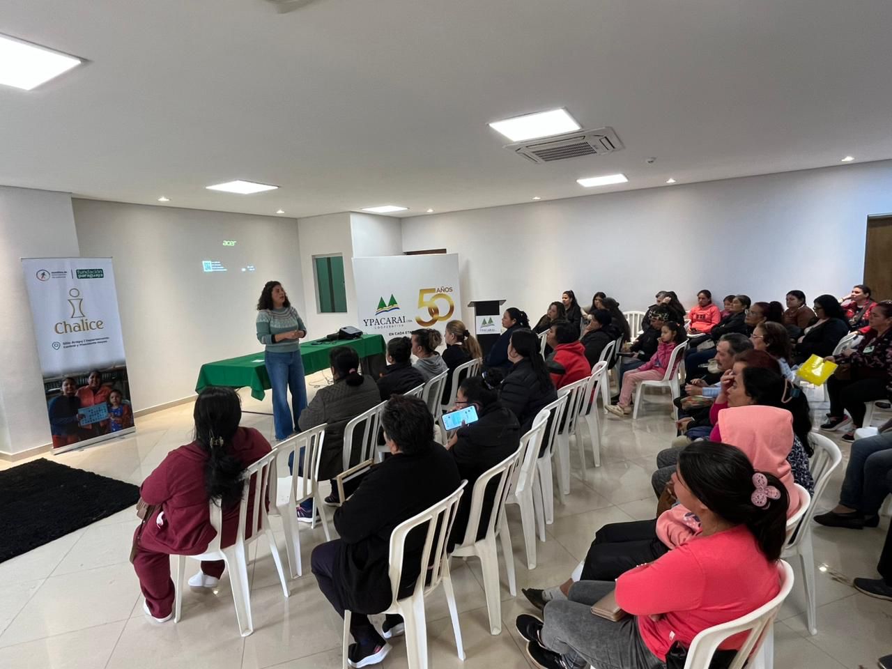 Strong Turnout for the «Green Ribbon» Training Workshop to Protect Children and Adolescents in Itauguá